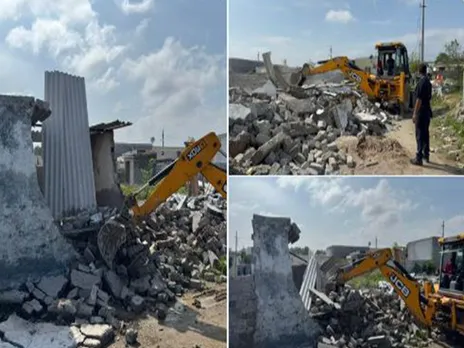 Visuals from the demolition site (Photo/X: @Comm_HYDRAA)