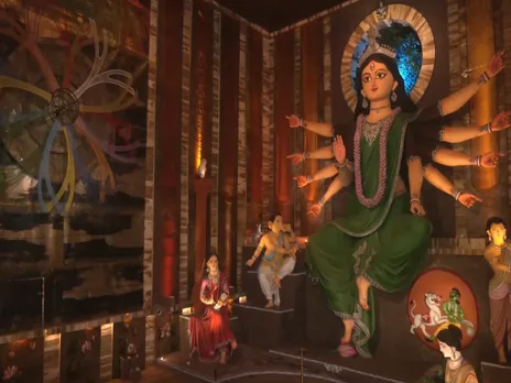 Hazra Park Durgotsab unveils Kolkata’s tallest 30-ft Durga Idol (Photo/ANI)