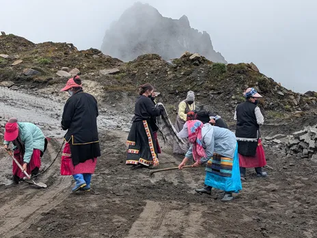 9 Tibetan refugee women employed as part of 763 Border Roads Task Force (BRTF) of Project Vartak (Photo/BRO)
