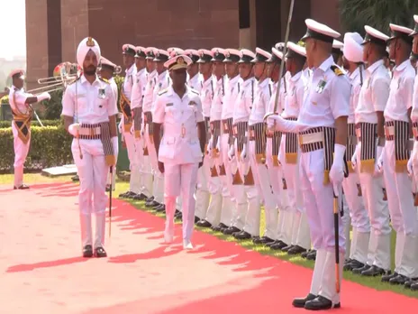Kenya’s Navy Commander, Major General Paul Owuor Otenio receives the Guard of Honour (Photo/ANI)
