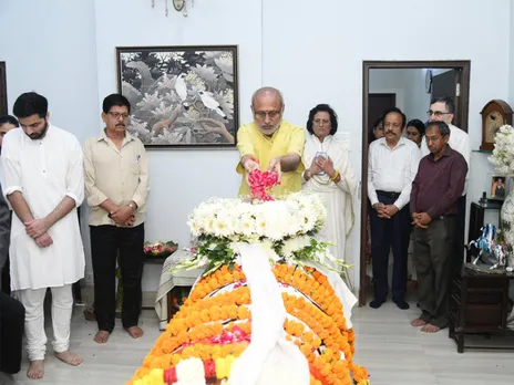 VP CP Radhakrishnan pays tributes to VK Malhotra (Photo/X@VPIndia)