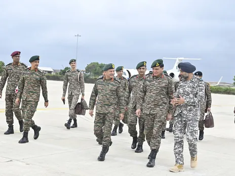 COAS General Upendra Dwivedi visits Bhuj Air Force Station (Photo/X@adgpi)