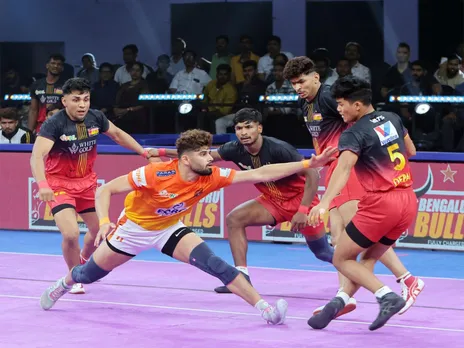Players in action during PKL. (Photo/PKL)