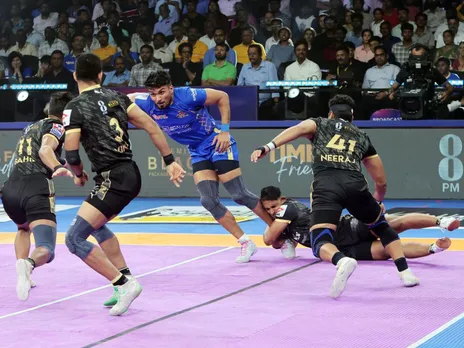 Players in action during the match (Photo: PKL)