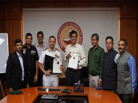MoU signing ceremony – IIT Madras and Indian Navy officials formalise the collaboration through the signing of MoU. (Photo/IIT Madras)