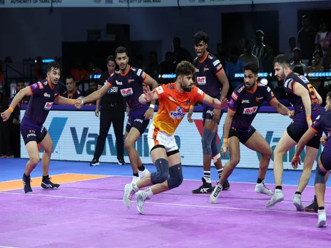 Players in action during the match (Photo: PKL)