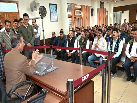 "Himachal Pradesh Chief Minister held a public grievance (Photo/Himachal CMO)