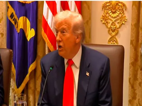 US President Donald Trump speaks during a bilateral lunch with Argentine President Javier Milei at the White House, remarking that Russian President Vladimir Putin’s ongoing war in Ukraine is “making him look very bad.” (Image Source: The White House/YouTube)