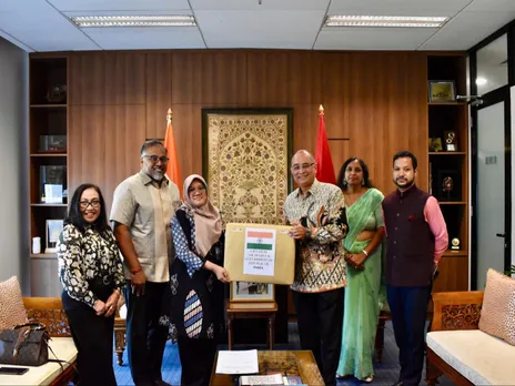 India Gifting of critical Prussian Blue Capsules to Indonesia (Photo:X/@IndianEmbJkt)