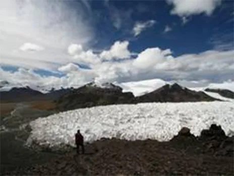 Melting glaciers of Tibet (Photo/Reuters)