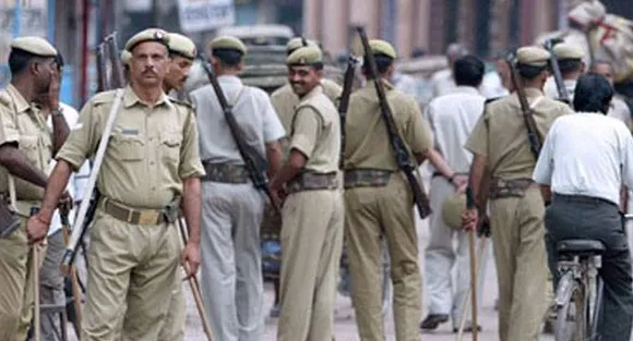 UP police reviews law and order amid high alert post-Pathankot 