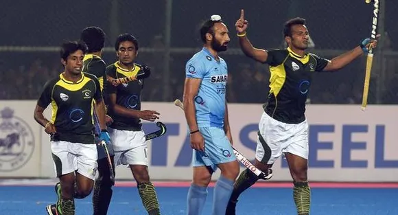 Apologise for your behaviour, Sardar tells Pakistan players