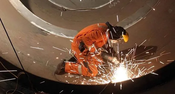 Russian GDP fell 3.7% in 2015: State statistics agency