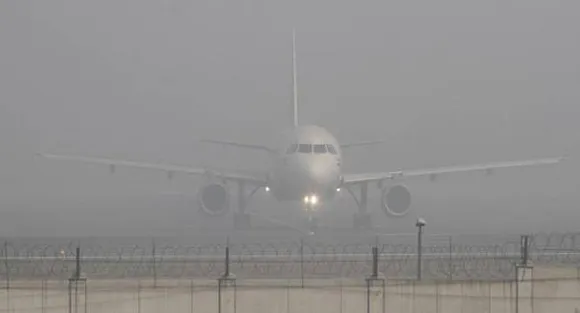 Bad weather delays 87 flights at Delhi airport