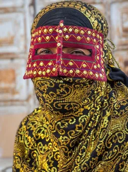 The beautiful Iranian women captured in their boregheh masks