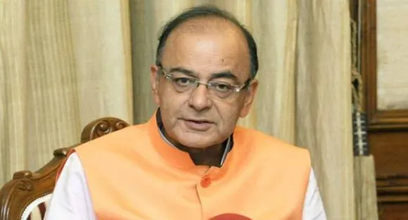 Jaitley hits back at Singh; asks him to be 'non-partisan'