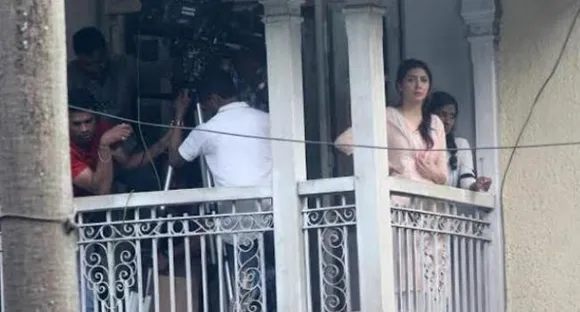 When Shahrukh Khan got arrested and Mahira kept watching