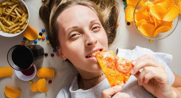 Lack of sleep may give you the 'munchies': study