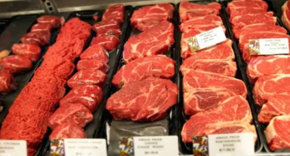 Eating more red meat may lead to early menstruation in girls 