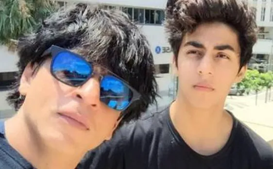 EPIC! Aryan Khan plays â€˜Jabra Fanâ€™ anthem in tribute to father Shah Rukh Khan
