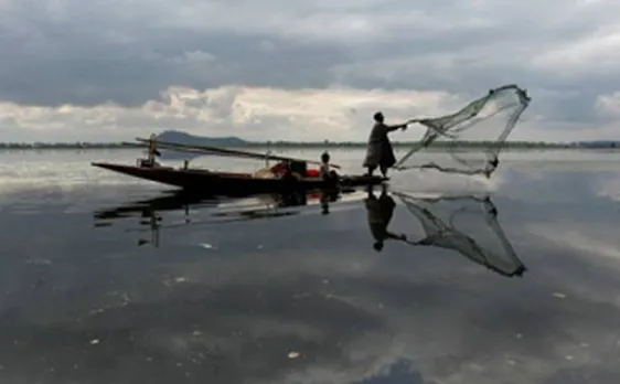 Sri Lankan navy arrests four Tamil Nadu fishermen