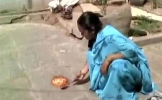 This video of a woman cooking eggs on floor goes viral