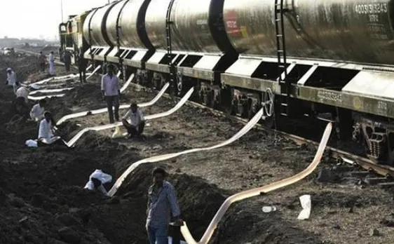 More relief for Latur as another 50 wagon water train carrying 25 lakh litres arrives