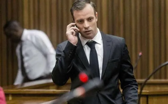 Oscar Pistorius family condemns claims he beat girlfriend with bat