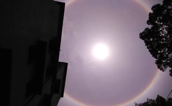 A mysterious rainbow ring encircles the Sun in Kolkata