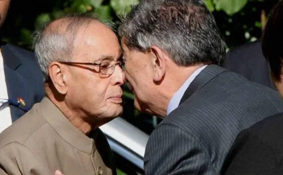 President Mukherjee rubs nose with Maori chief