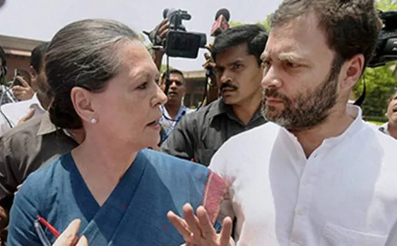 Sonia Gandhi meets party leaders on AgustaWestland issue
