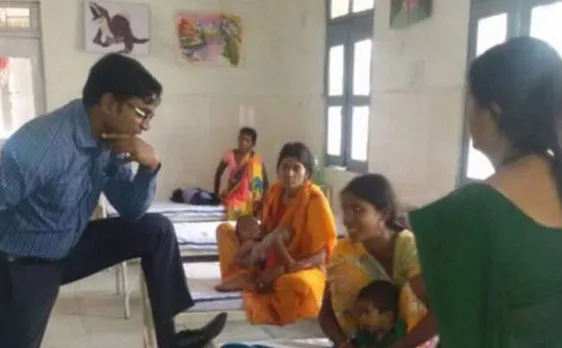 Young IAS officer slammed on Twitter for his arrogance while interacting with patients in hospital