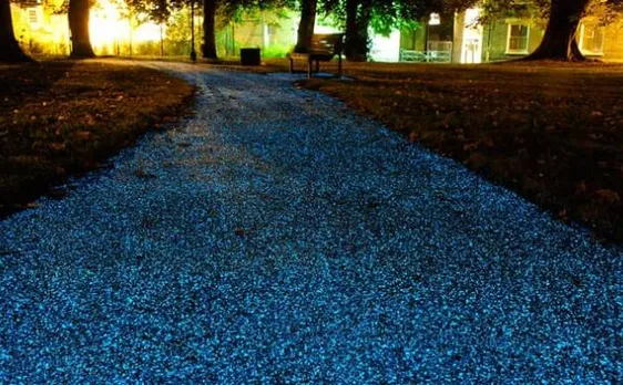 Scientists develop solar-powered light-emitting cement with a life of 100 years