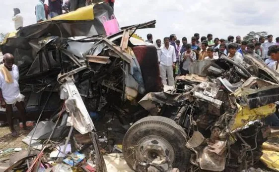 5 person killed as car falls into stream in Kashmir's Baramulla district