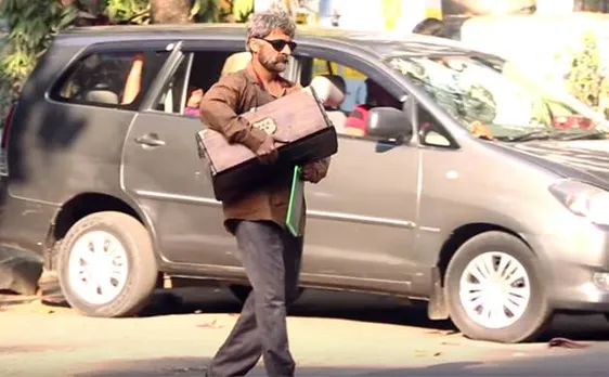 Sonu Nigam turns beggar for street show