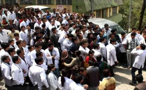 Doctorsâ€™ strike in delhi: 70-year-old woman dies due to â€˜delayâ€™ in treatment