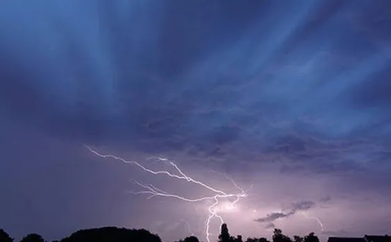 Lightning strikes German football pitch, 35 hurt, 3 seriously
