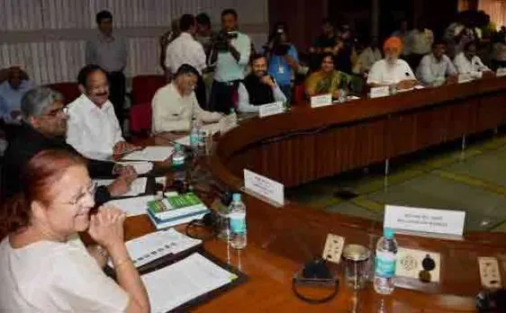 Itâ€™s official! Sumitra Mahajan has got Jaguar as her new car from Parliament secretariat