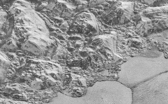 Nasa's New Horizons probe reveals most detailed images of Pluto