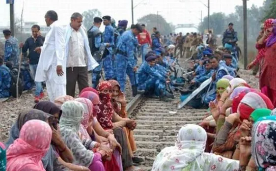 Jat stir: Inquiry committee makes strong comments against two top officials