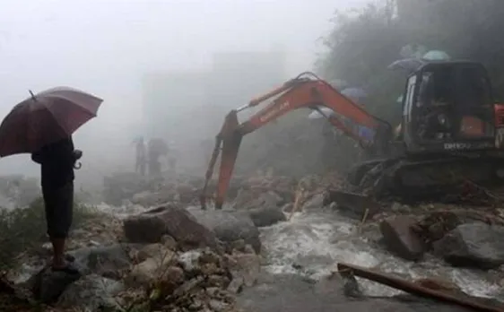 China braces for heavy rain, blue alert issued