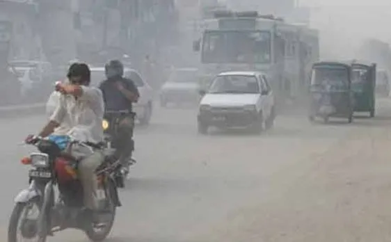 US research claims Indians live 6 years less due to air pollution; Government disagrees
