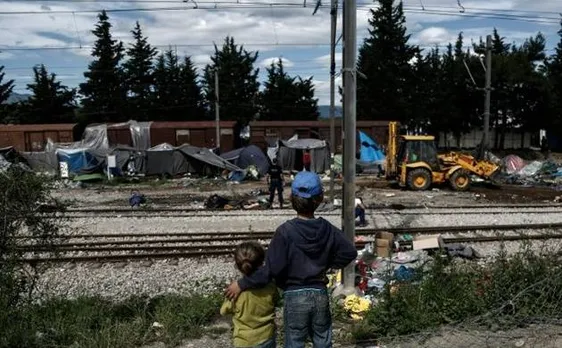 Unaccompanied child migrant numbers double in Europe, says UN