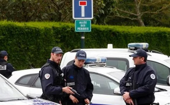 French policeman killed in fresh terror attack