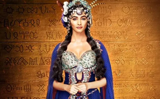 Pooja Hegde unveils her regal look in 'Mohenjo Daro'