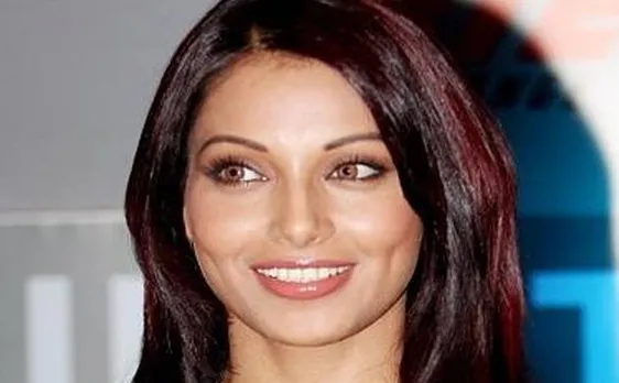 Bipasha Basu rubbishes rumours of Salman Khan gifting her Rs 10 cr house