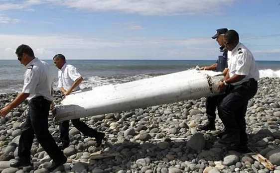 Debris found on Australian island does not belong to MH 370: Search officials