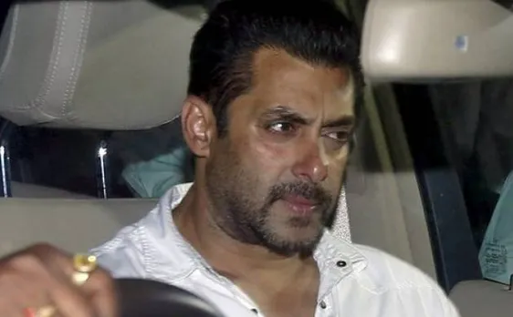 'Rape' remark: Salman Khan evades media outside Mumbai airport