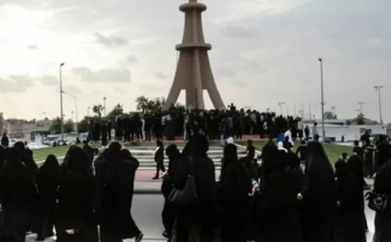 Twin explosions rock Saudi Arabia 
