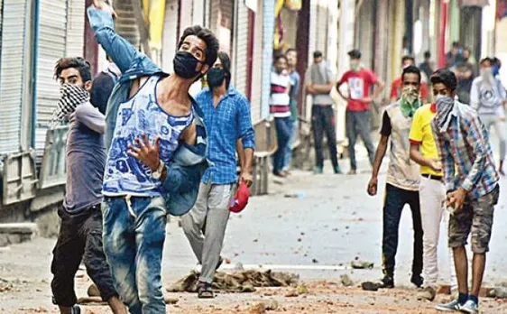 Kashmir Unrest: Injured policeman scums to death, toll reaches 46 